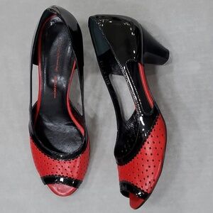 Nadia Neri open toe pumps women's 10 black red leather open sides red bottoms